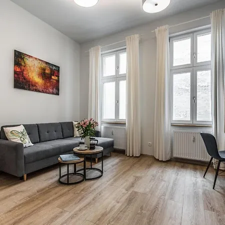 Apartman Rent Like - Gasiorowskich 8 *
